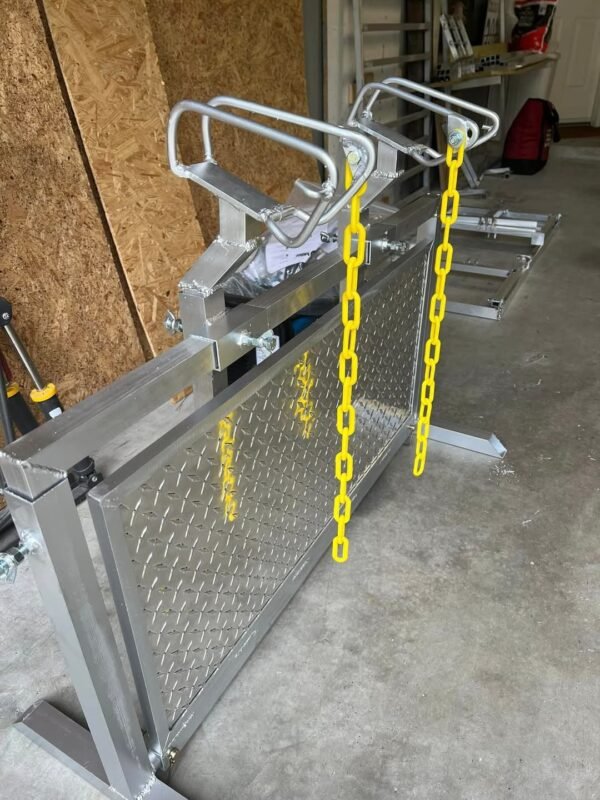 Two Head Piece Stand